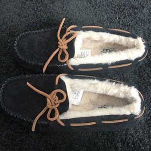 UGG Dakota slippers